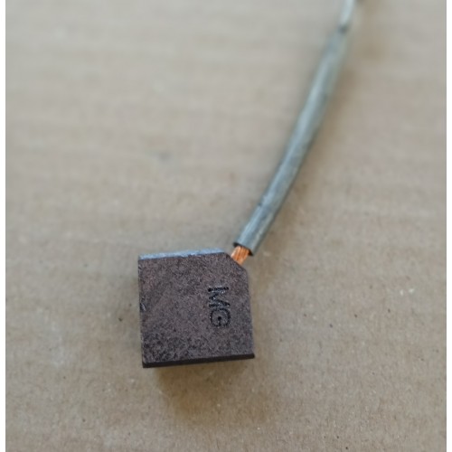 Електрощітка мідно-графітова K4-2 MG410 25x12.5x25mm (для SMH 180 M6) Електрощітка мідно-графітова K4-2 MG410 25x12.5x25mm (для SMH 180 M6)